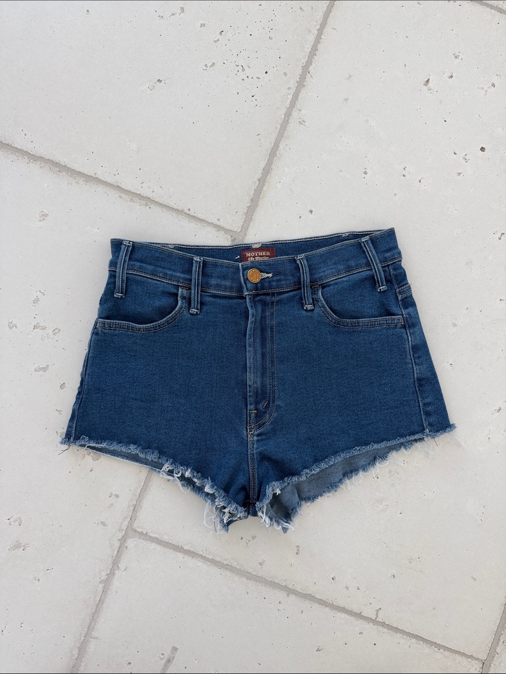 Mother Denim The Hustler Short Short Fray - Picture 3 of 5